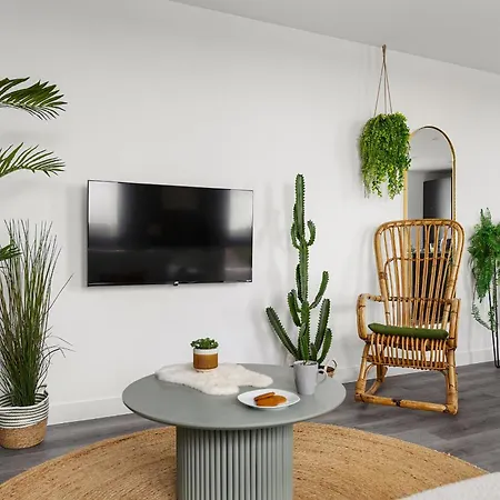 3br Penthouse, Free Secure Parking, Luxury ヨーク