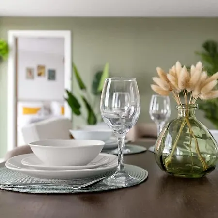3br Penthouse, Free Secure Parking, Luxury Сasa de vacaciones *