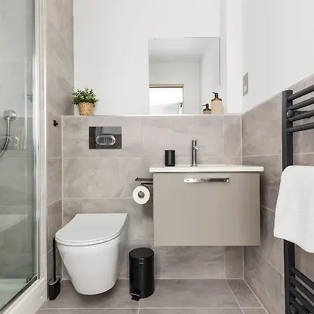 Сasa de vacaciones 3br Penthouse, Free Secure Parking, Luxury